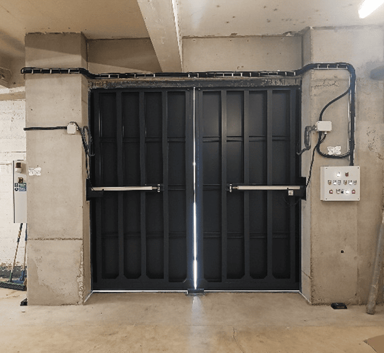 Porte automatique et anti-cru à l'usine Badoit